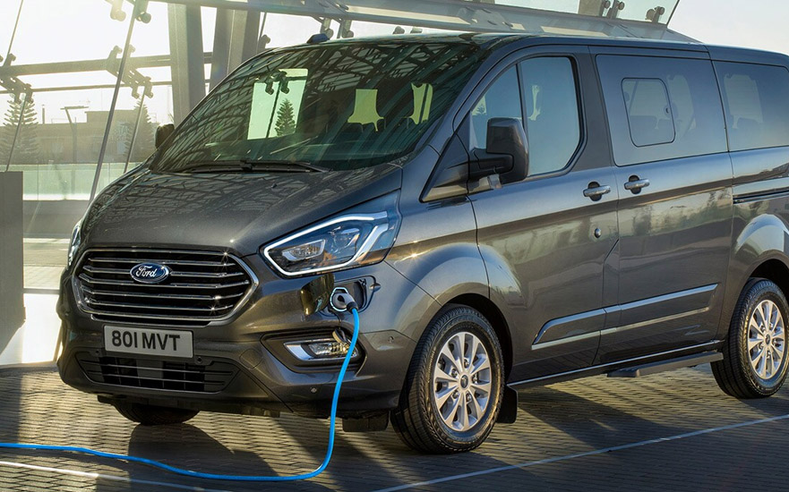 La furgoneta Mercedes-Benz eVito es el mejor aliado para la distribución de mercancías libre de emisiones directas en entornos urbanos por su autonomía y capacidad de carga, y ahora lo es todavía más con una versión isotermo refrigerada.